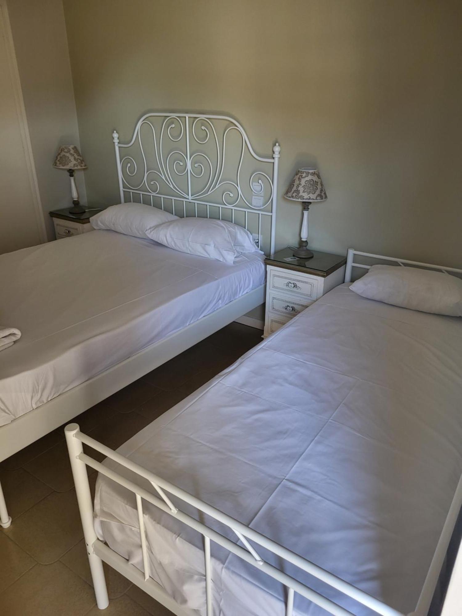 Margarita Rooms Kalamákion Pokoj fotografie